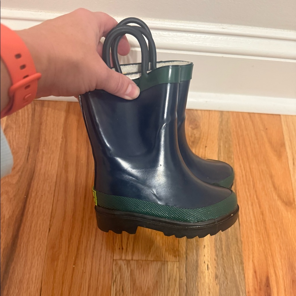 Baby Boy Rain boots. Size 5/6